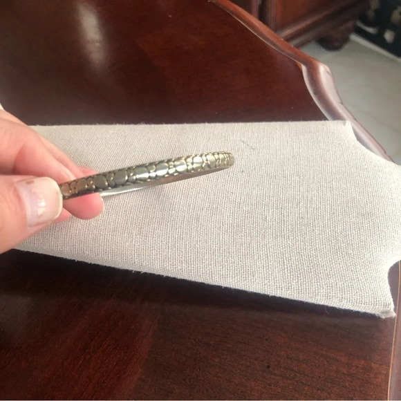 Vintage Signed Monet Bangle Bracelet - Picture 2 of 4